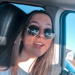 Meet your Posher, Navy